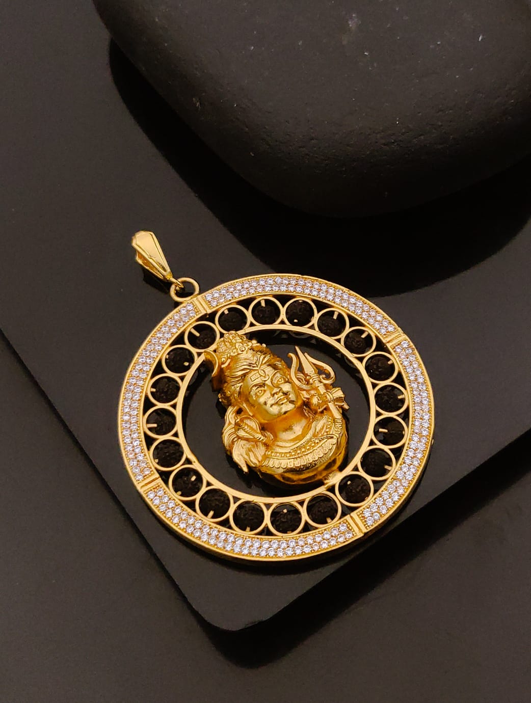 GP-069 gold plated pendant