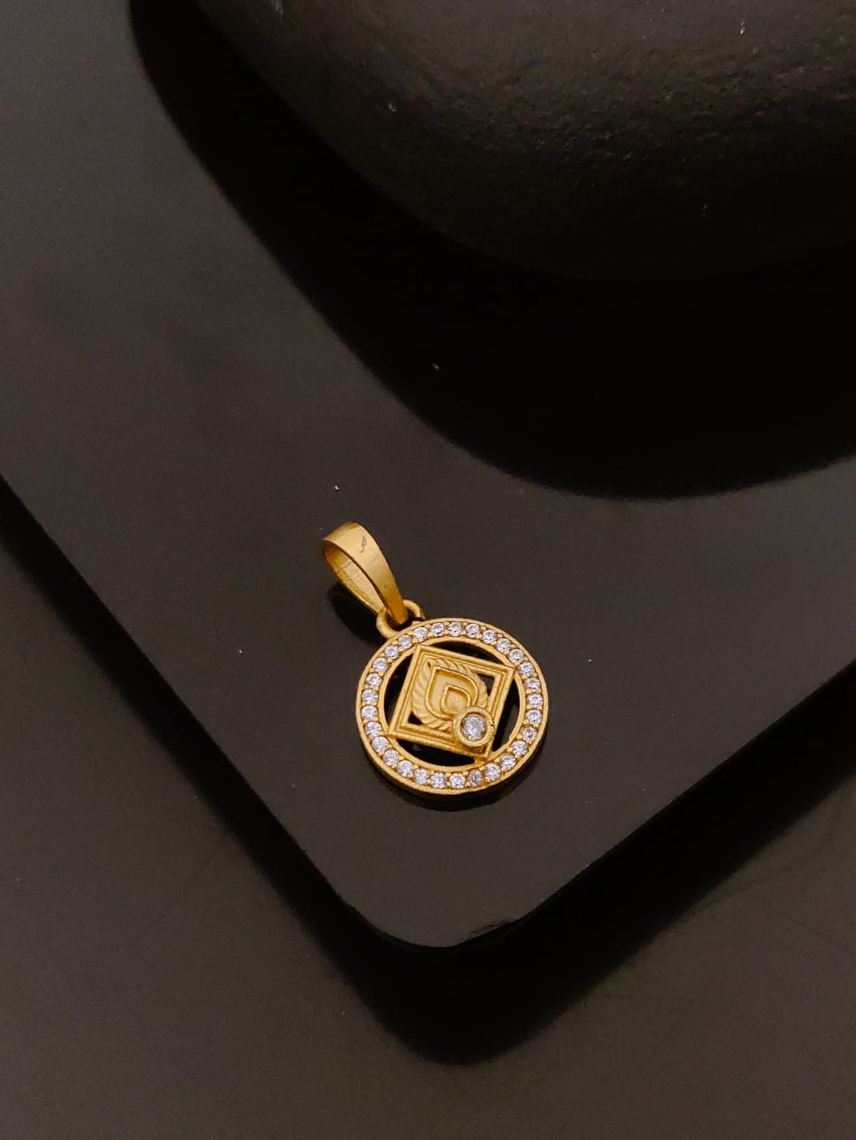 GP-061 gold plated pendant